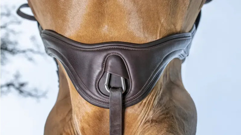 LeMieux Gel-Tek Anatomic Jumping Girth  Brown 125cm-4